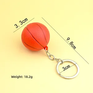 Llavero de baloncesto realista con pelota de 3,3 cm y cadena de metal de 9,8 cm