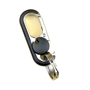 Porte-clés voiture multifonction avec décapsuleur et doubles anneaux en argent et noir