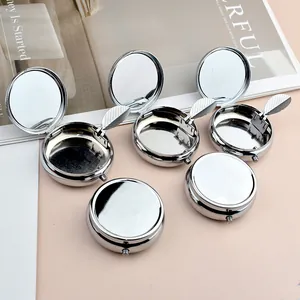 Mini Portable Metal Round Ashtray With Flip Lid Built-in Mirror And Folding Cigarette Holder Smoking Accessory For Outdoor