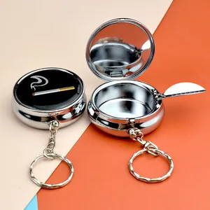 Posacenere Mini Portatile Creativo in Metallo Con Coperchio e Portachiavi Rotondo in Lega di Zinco per Viaggi all'Aperto
