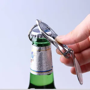 Coupe-ongles multifonction en acier inoxydable avec décapsuleur et porte-clés