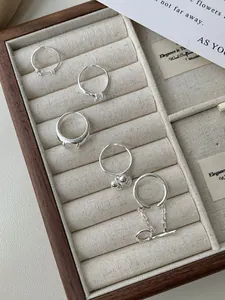 Gedetailleerde set van vijf verstelbare S925 sterling zilveren ringen met diverse ontwerpen