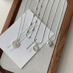 Collana in Argento Sterling 925 per Donna Minimalista Cuore Tondo Madreperla Zirconia Pendente Geometrico Cubo Catena da Clavicola Gioielli