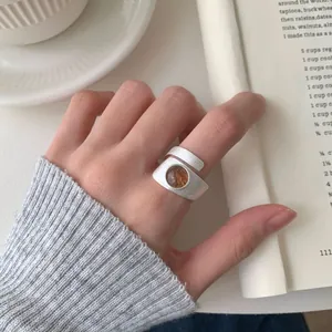 Bague large ouverte en argent S925 rétro ornée d'une pierre ronde en quartz rutilé brun