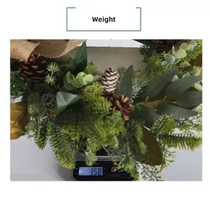 Rustikaler Weihnachtskranz mit Zapfen und Leinenschleife, Gewicht ca. 358g