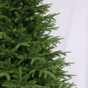 Green PE and PVC artificial Christmas tree with dense five-prong pine needle branches