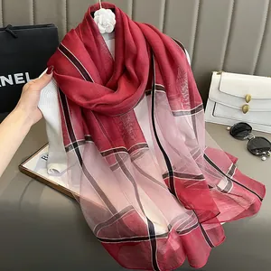 Écharpe Classique à Grille pour Femmes en Soie de Mûrier Véritable Grand Châle Élégant Broderie 3D Wrap de Luxe Pour Bureau Quotidien Fête