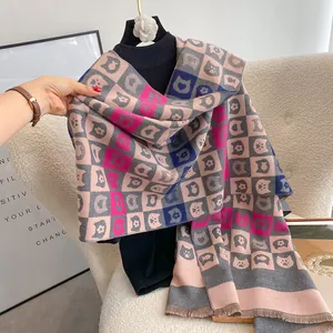 Écharpe épaisse style cachemire à motif chat, design damier et franges