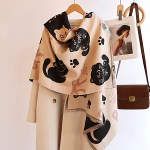 Écharpe beige en cachemire synthétique avec motifs chats et franges pour l'hiver