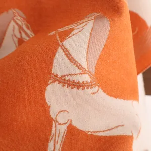 Écharpe orange en imitation cachemire avec motif jacquard de cheval et texture épaisse