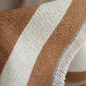 Kasjmier sjaal met bloemenjacquard en franjes in bruin-beige gestreept ontwerp voor dames