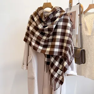 Women Plaid Scarf Thickened Warm Viscose Scarf With Tassel Classic Grid Pattern Winter Shawl Wrap For Daily Fashion Jewelry
