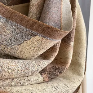 Warme olieverf herfstblad sjaal in getextureerde jacquard aardetinten premium