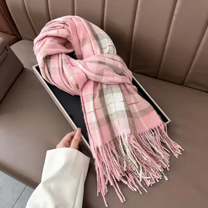 Klassischer rosa karierter Kaschmir-Gefühl Schal mit Fransen, dicker warmer Wickel