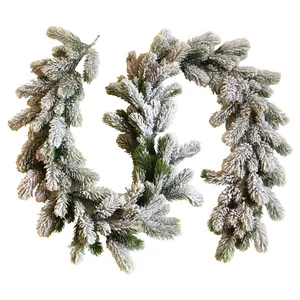PE Flocked Christmas Garland With Artificial Pine Needles And Snow Effect For Fireplace Table Indoor Holiday Decoration