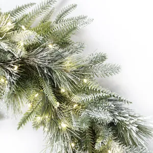 1,8m kunstmatige kerstslinger met warme LED-verlichting en witte sneeuwvlokken decor