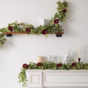Guirnalda artificial de rosas burdeos y eucalipto para decoración de interiores
