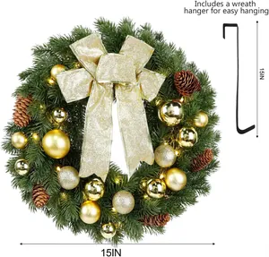 Details von 15-Zoll-Weihnachtskranz mit goldenen Kugeln, Zapfen und LED-Lichtern
