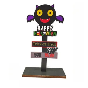 Décoration de table d'Halloween en bois avec chauve-souris et panneaux effrayants