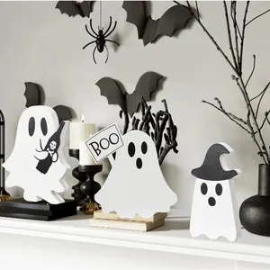 Σετ 3 ξύλινα διακοσμητικά φαντάσματα Halloween με καπέλο μάγισσας και πινακίδα BOO