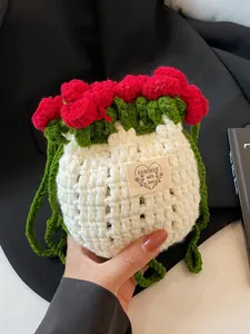 Sac Seau Floral Rose au Crochet Fait à la Main pour Femme Joli Sac Bandoulière Tissé à Cordon Style Pastoral Cadeau