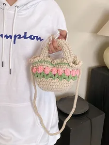 Borsa a secchiello all'uncinetto con tulipani e tracolla per vacanze estive in spiaggia