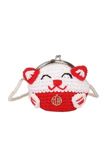 Borsa a tracolla gatto della fortuna all'uncinetto con perle e chiusura in metallo