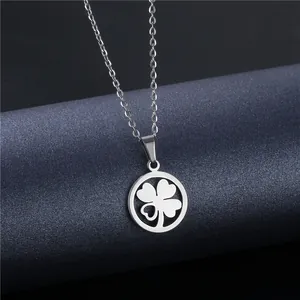 Polished silver stainless steel clover pendant necklace with镂空 hollow-out round charm