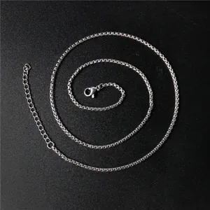 Collier chaîne box en acier inoxydable argenté pour homme avec fermoir mousqueton
