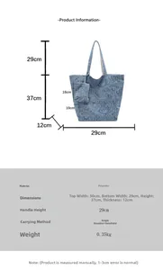 Bolso tote azul con relieve de rosas incluye medidas y una pequeña bolsa a juego