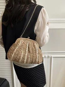 Sac bandoulière en paille tressée pour femme avec fermoir rétro et chaîne dorée