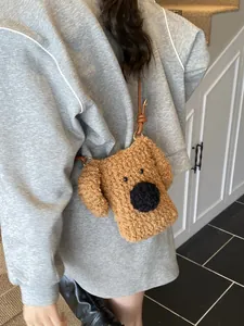 Sac bandoulière chien en peluche marron mignon avec fausse fourrure et fine lanière cuir