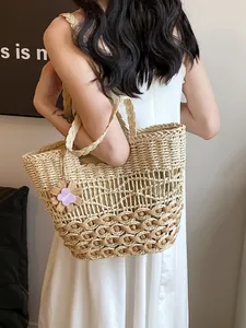 Borsa Tote da Donna in Paglia Intrecciata Grande Capacità Traforata da Spiaggia Vacanza a Spalla Con Pendaglio a Fiore