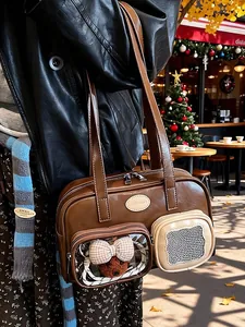 Braune Vintage Kunstleder Umhängetasche mit transparentem Sichtfenster und kleinem Bären