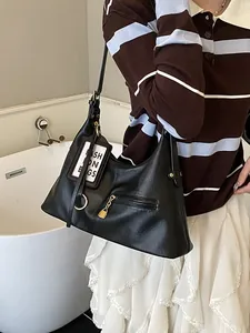 Black vintage leather hobo shoulder bag with large capacity and gold ring charm