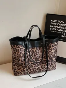 Women Large Capacity Leopard Print Tote Bag PU Leather Contrast Color Shoulder Bag Commuter Office Fashion Handbag
