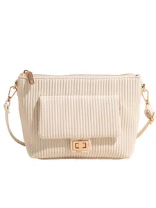 Borsa hobo minimalista in velluto a coste beige con strisce e chiusura dorata