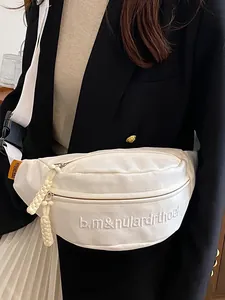 Minimalistische cremeweiße Crossbody-Brusttasche aus Canvas mit Stickerei für Freizeit