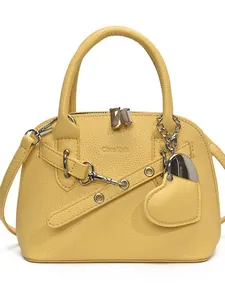 Sac à main jaune motif litchi avec poignée supérieure et pendentif miroir coeur