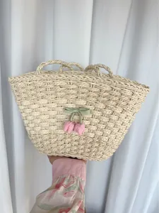Sac fourre-tout tissé à la main avec nœud vert et breloque tulipe pour la plage d'été