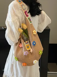 Borsa Tote da Donna in Maglia Fatta a Mano Uncinetto Stile Boho 3D Floreale Grande Capacità Borsa a Tracolla Casual Estate Vacanza