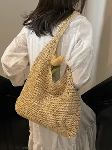 Grande borsa tote in paglia intrecciata da donna, stile boho chic per spiaggia e mare