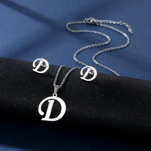 Poliertes silbernes Edelstahlschmuckset mit Buchstabe D Halskette und passenden Ohrsteckern