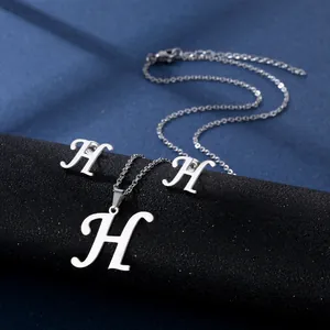 Poliertes Edelstahl Halsketten- und Ohrringset mit Buchstabe H Motiv für Damen