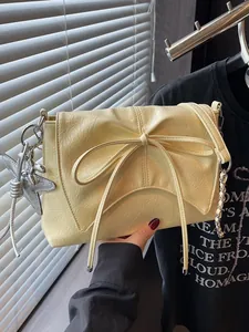 Damen Vintage PU Leder Umhängetasche Mit Großer Schleife Plissiert Glänzend Kette Crossbody Tasche Medium Quadratisch Handtasche