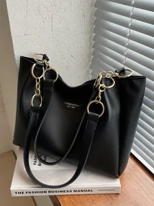 Fashion Large Capacity Women PU Leather Tote Bag Vintage Gold Chain Spliced Shoulder Bag For Commute School Daily Use