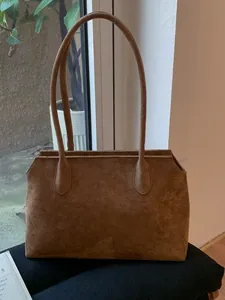 Sac Sous le Bras Rétro Givré pour Femmes Grande Capacité Minimaliste PU Tote Sac à Épaule pour Navettage Bureau Quotidien Mode Main