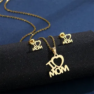Set gioielli collana e orecchini a cuore traforato placcato oro 18K per la festa della mamma