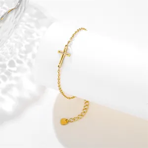 Bracelet Croix en Acier Inoxydable Minimaliste pour Femme Bijoux Hip Hop Réglables Chaîne de Main avec Pendentif Croix Plaqué Or Argent