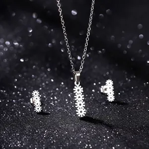 Stainless steel hollow flower necklace and earrings jewelry set in silver finish